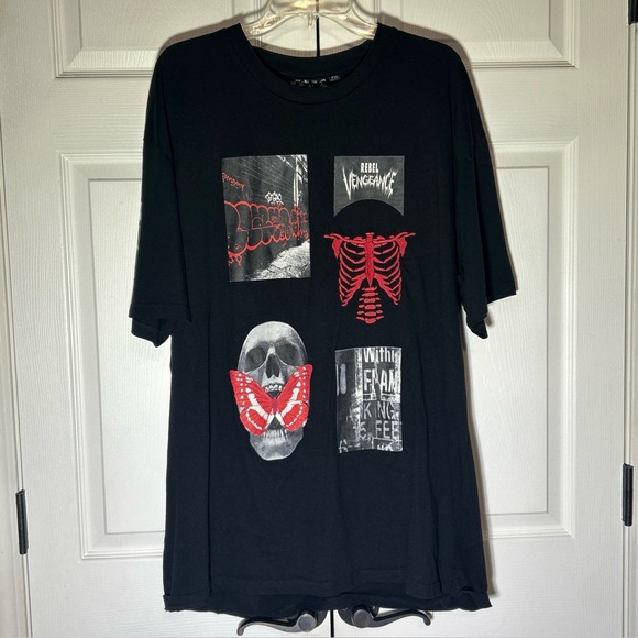 Rebel‎ Vengeance Black Red Graphic T-shirt Skull Butterfly Graffiti Men's XXL - Picture 1 of 4